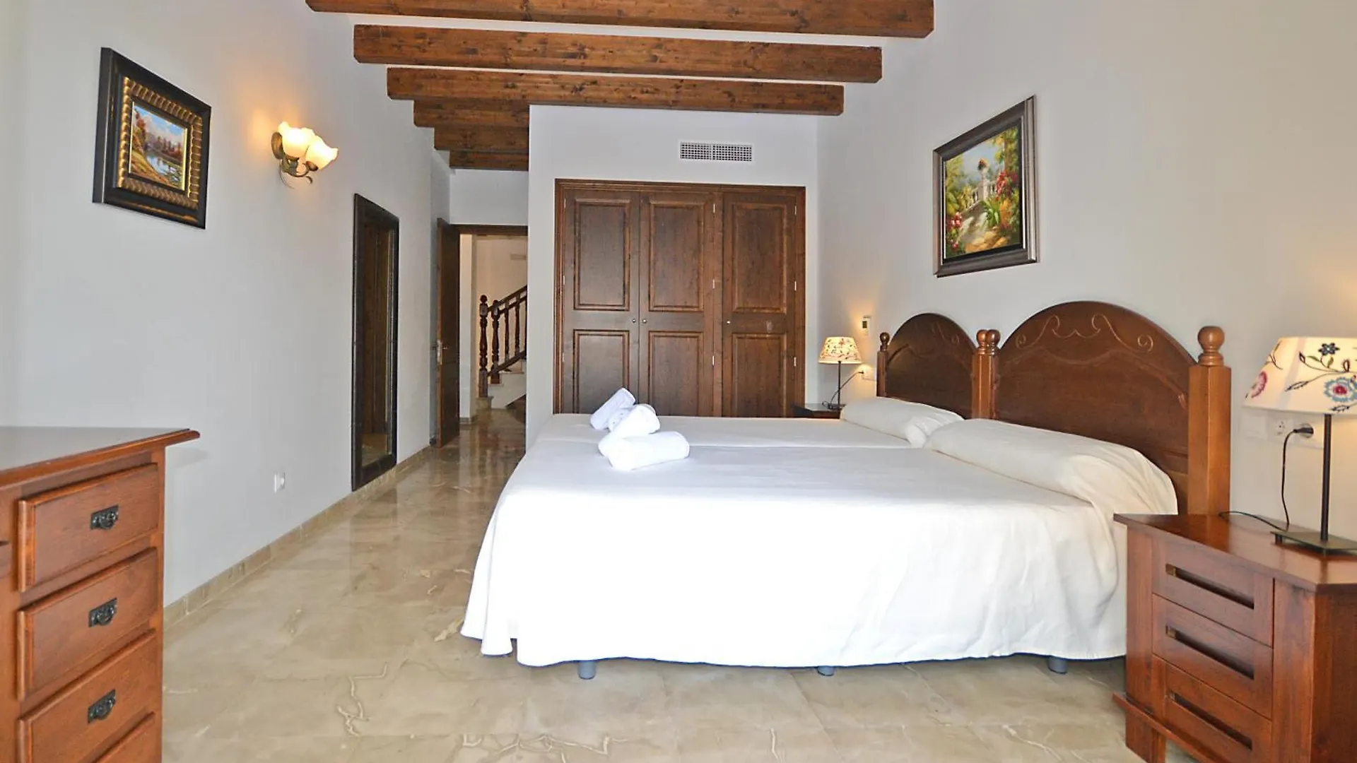 Vila Pleta Petra  0*, Petra (Mallorca) Španělsko
