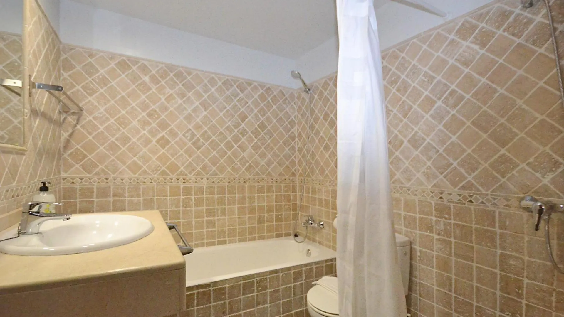Vila Pleta Petra  0*, Petra (Mallorca)